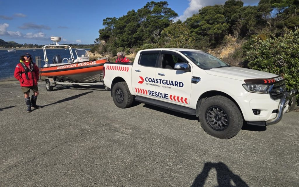 Coastguard Houhora vessel Endeavour Rescue, crewed by four volunteers and two members of the Mangōnui Cruising Club, reached the yacht at 10am on Monday 1 June and safely escorted it back to Mangōnui. // Photo credit: Supplied / Coastguard