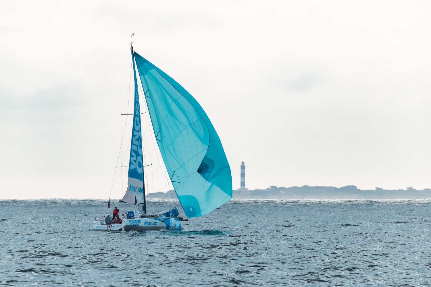 Early battles off Oléron as Solitaire Figaro Paprec intensifies