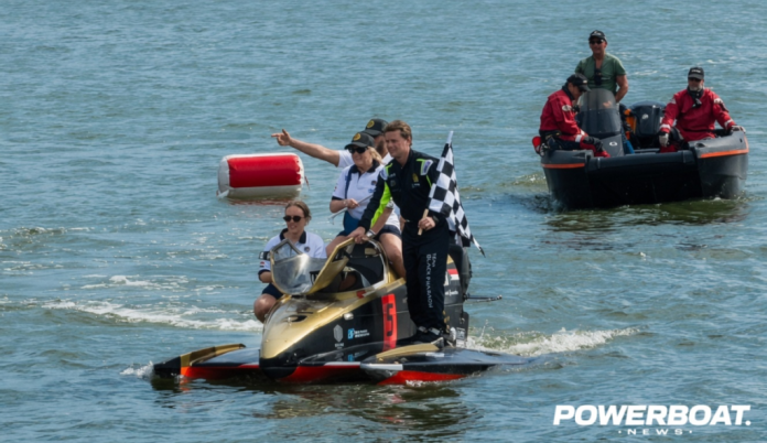 The-Wrenkler-family-UIM-F4-win-Lithuania-1024x592-1 Adam Wrenkler Wins Race 2 to Split Klaipėda Championship Honours
