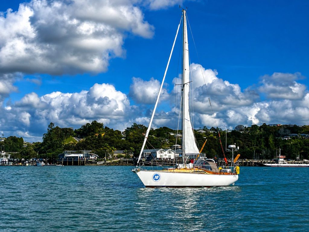 Peter Bourke and Diablo at the start of the 2026 Solo Trans-Tasman Yacht Challenge // Photo credit: Kirsten Thomas