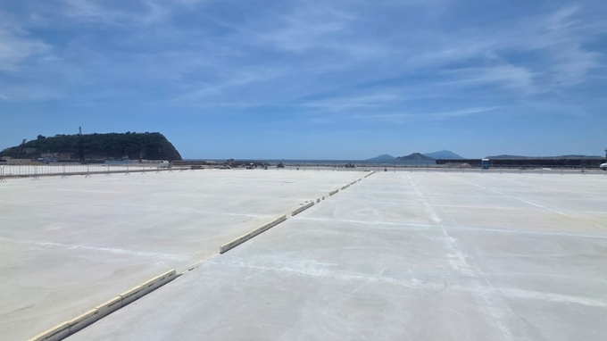 Base Construction Begins In Bagnoli For The Challenger Of Record, Gb1