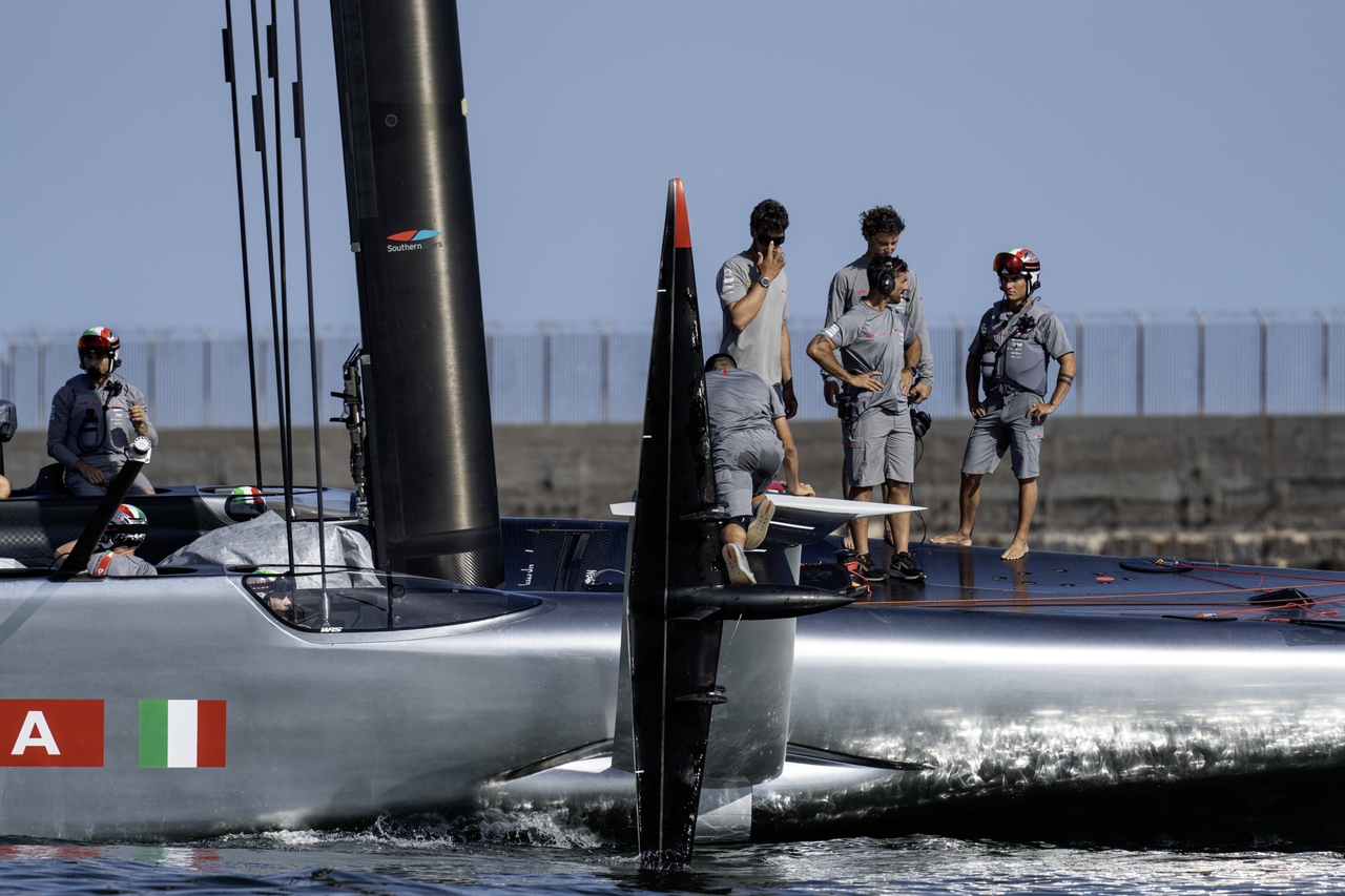 Luna Rossa Leave It Late In The Day For First Commissioning In Cagliari