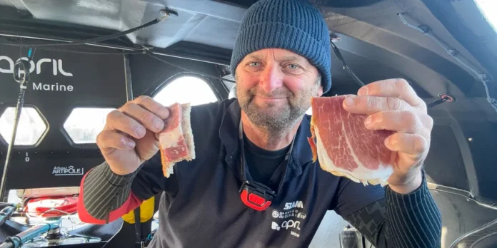 // Photo credit: Petit déjeuner à bord de l'Imoca April Marine - Recherche Co-Partenaire, skippé par Arnaud Boissières lors de la Vendée Arctique 2026 - en mer le 11/06/2026 | Vendée Arctique 2026