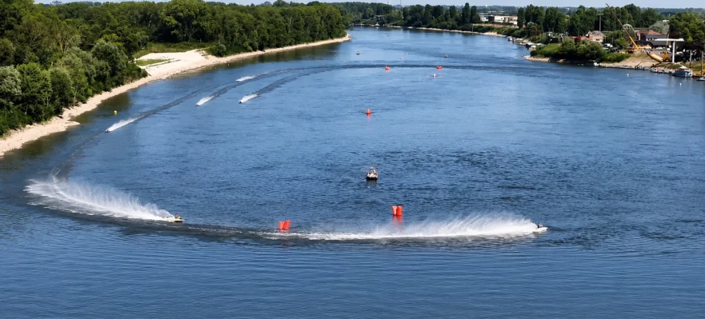 Boretto Round Turns Hydro GP World Championship on Its Head