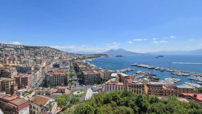 05 August 2025 . Views of Naples. Hillside overlooking the sea and Vesuvius. Velia Cammarano / Ufficio Stampa del Comune di Napoli
