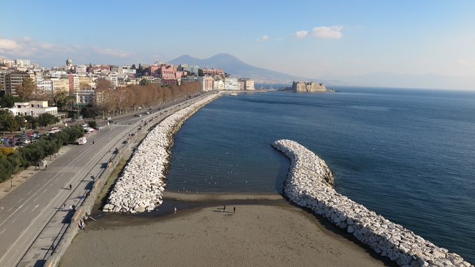 Naples, A Natural Amphitheatre For The America's Cup