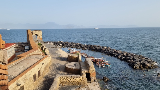 Naples, A Natural Amphitheatre For The America's Cup