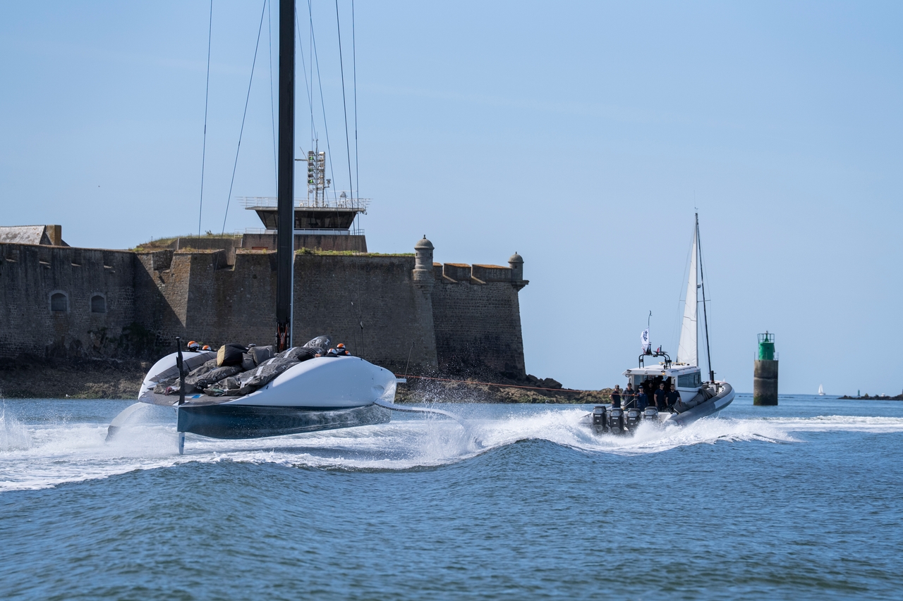 First Sail For La Roche-Posay Racing Team