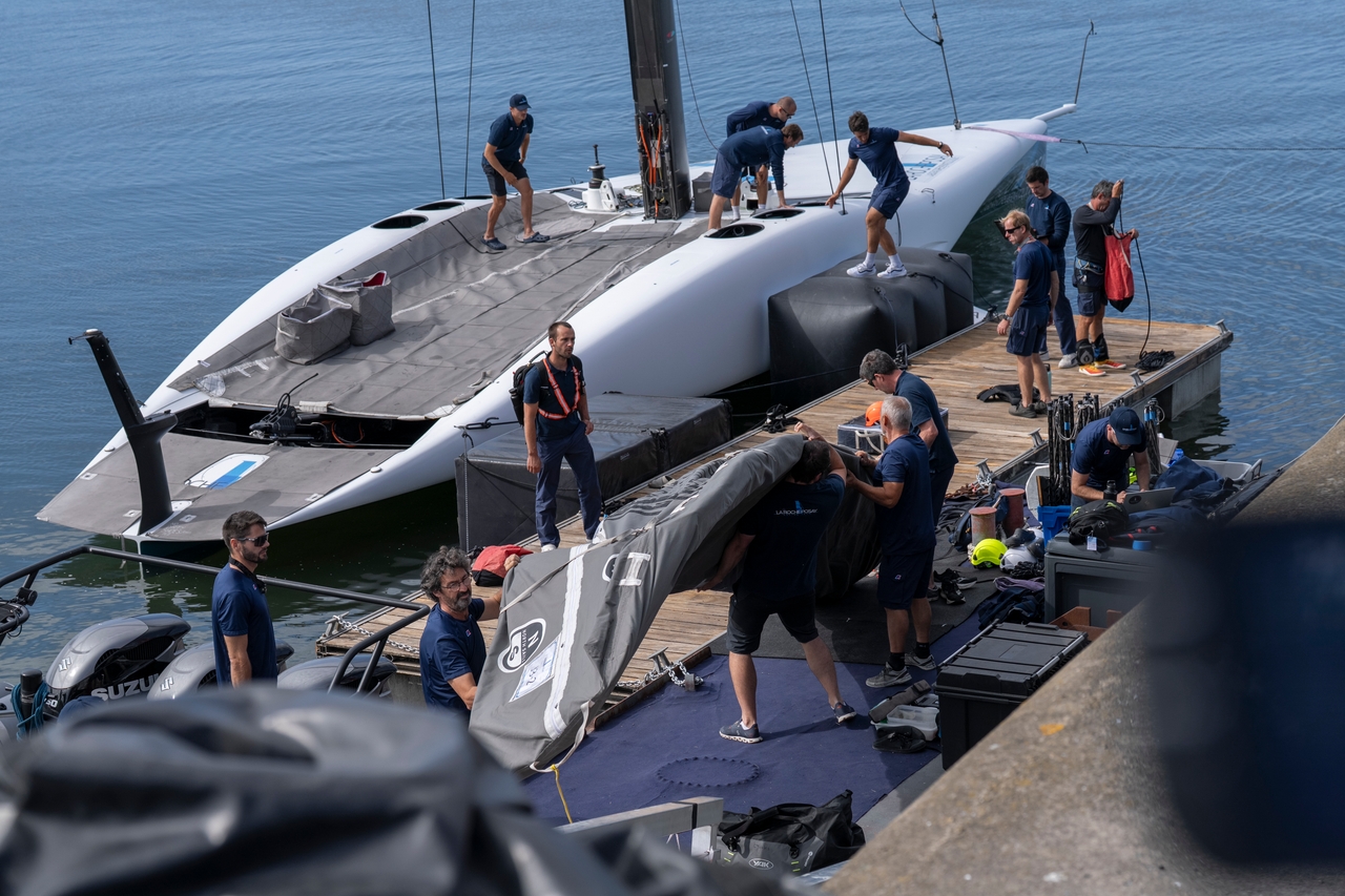 First Sail For La Roche-Posay Racing Team