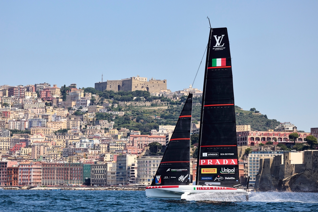 Luna Rossa’s First Sail In Naples