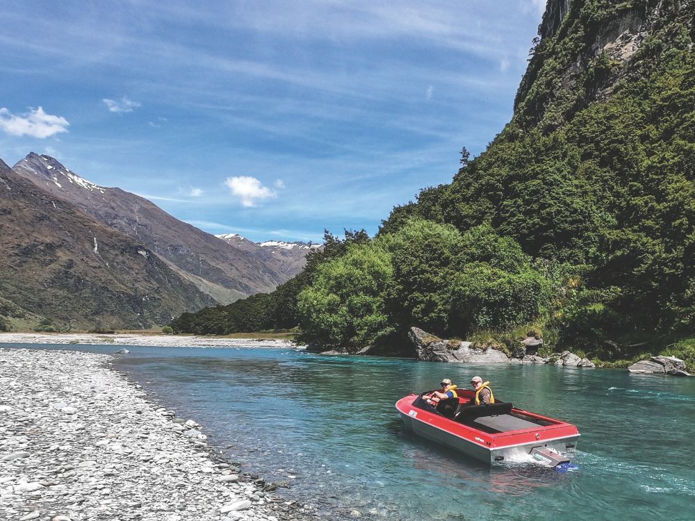 Matukituki river is surrounded by stunning scenery. // Photo credit: Ollie Sharpe