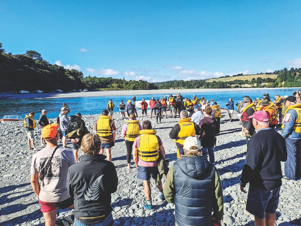 JBNZ get-together and briefing. // Supplied
