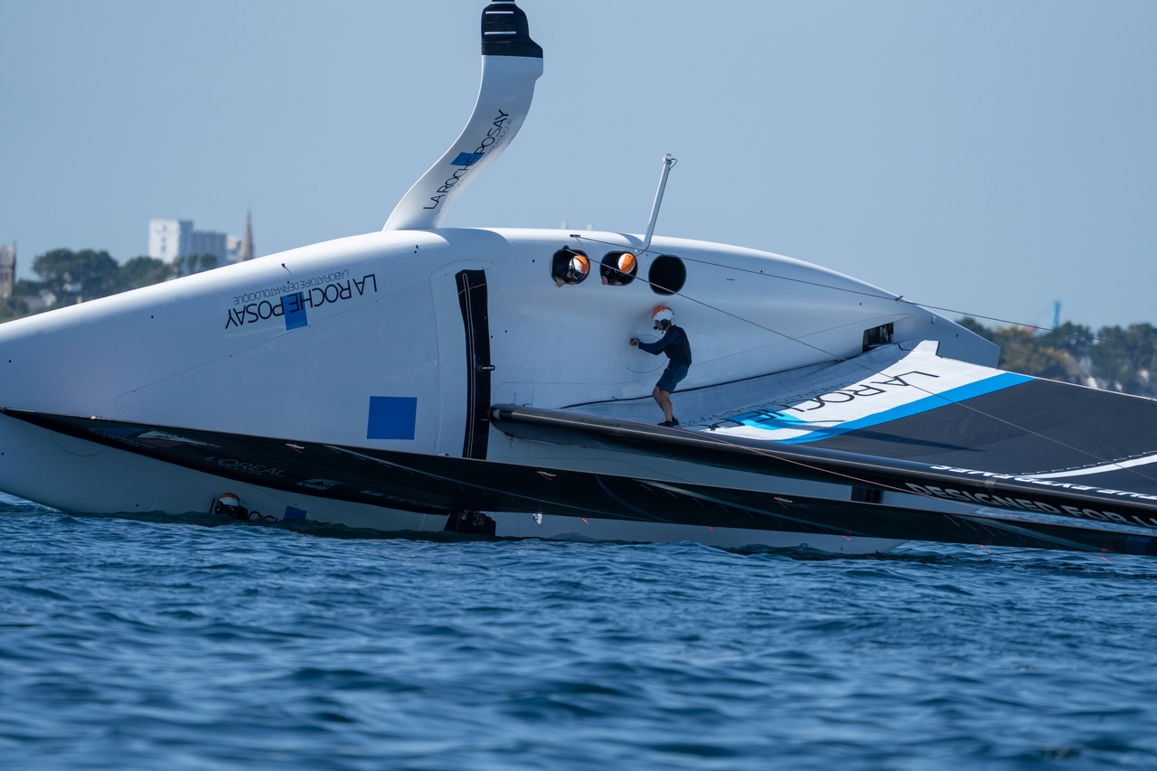 La Roche-Posay Racing Team Capsize In Lorient