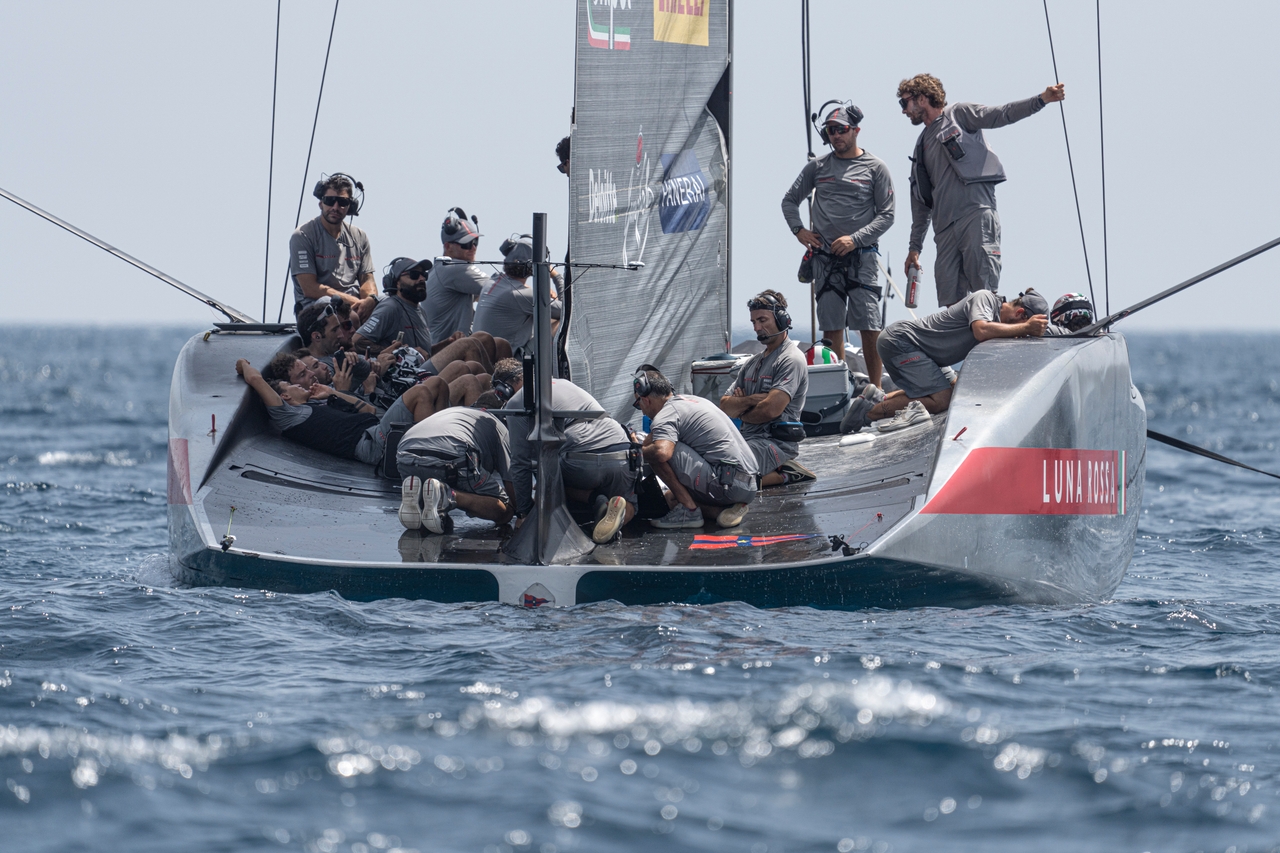 Busy Week For The Ac75 Teams Around The World