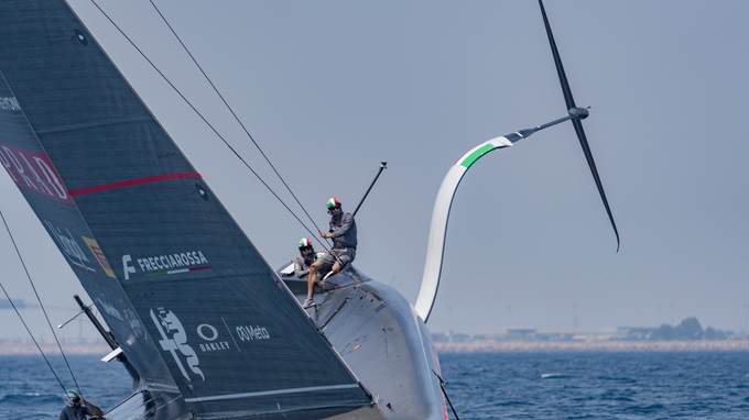 Near Capsize In Cagliari For Luna Rossa