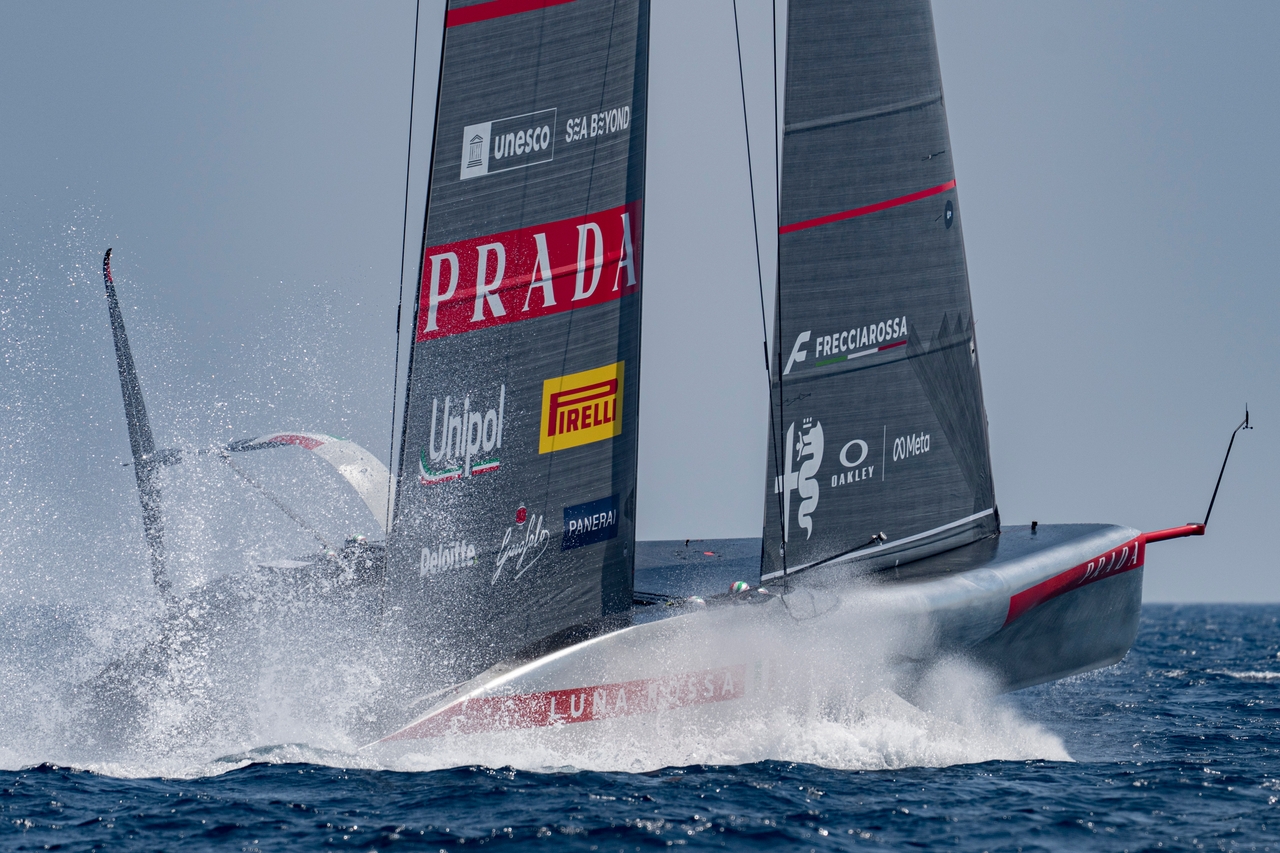 Near Capsize In Cagliari For Luna Rossa