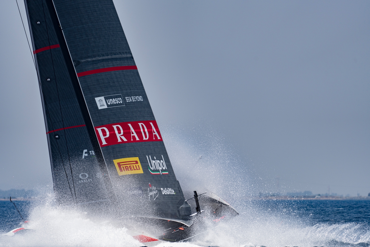 Near Capsize In Cagliari For Luna Rossa