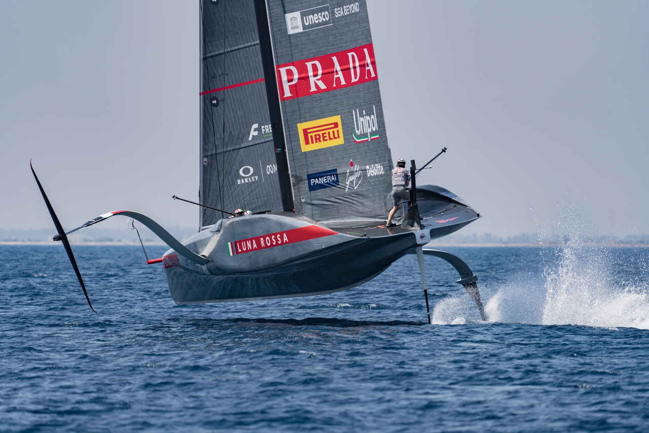 Near Capsize In Cagliari For Luna Rossa