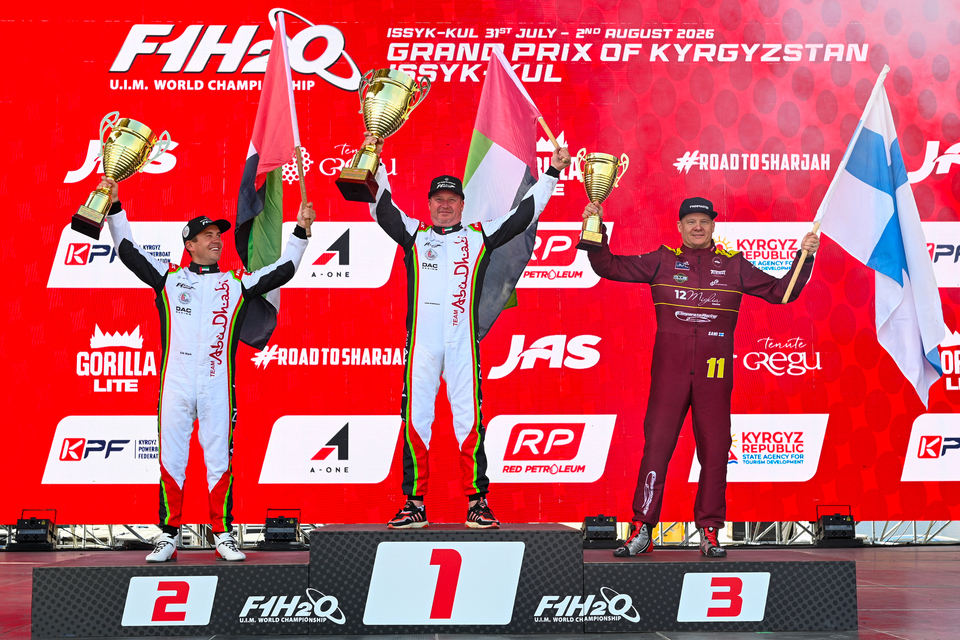 Jonas andersson and shaun torrente each convincingly win their sprint race