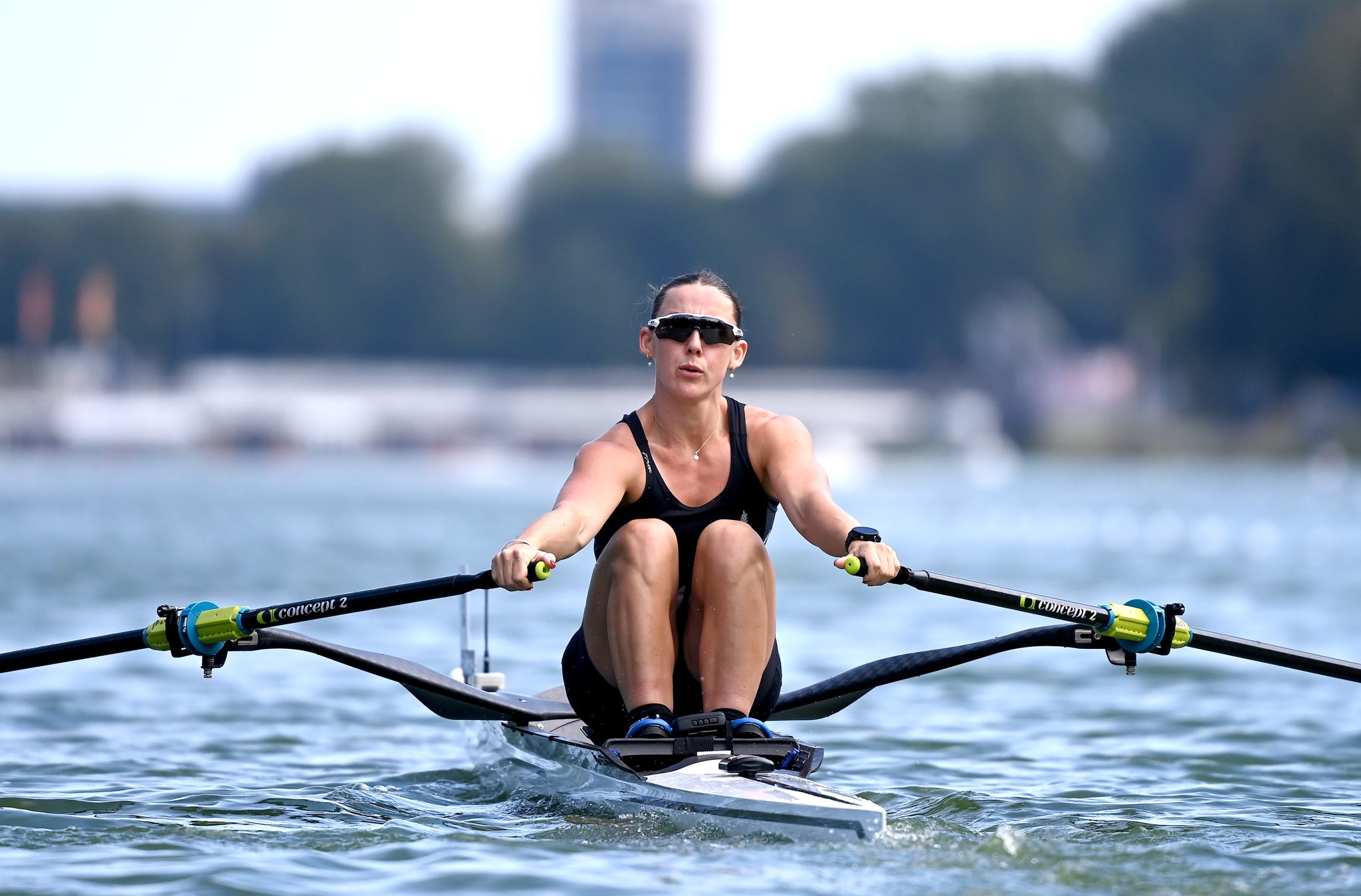 Kiwi pair take another step in defence of world title