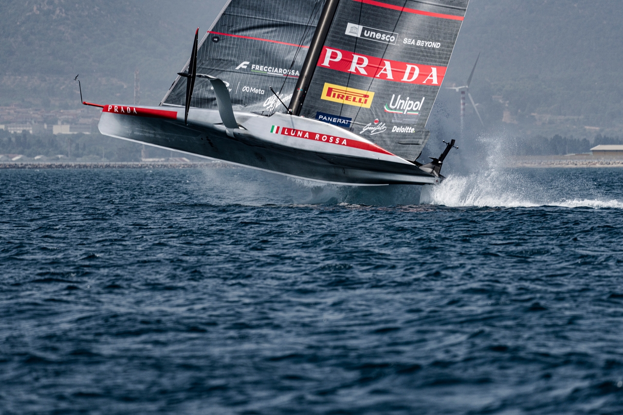 Luna Rossa Aim For The Moon