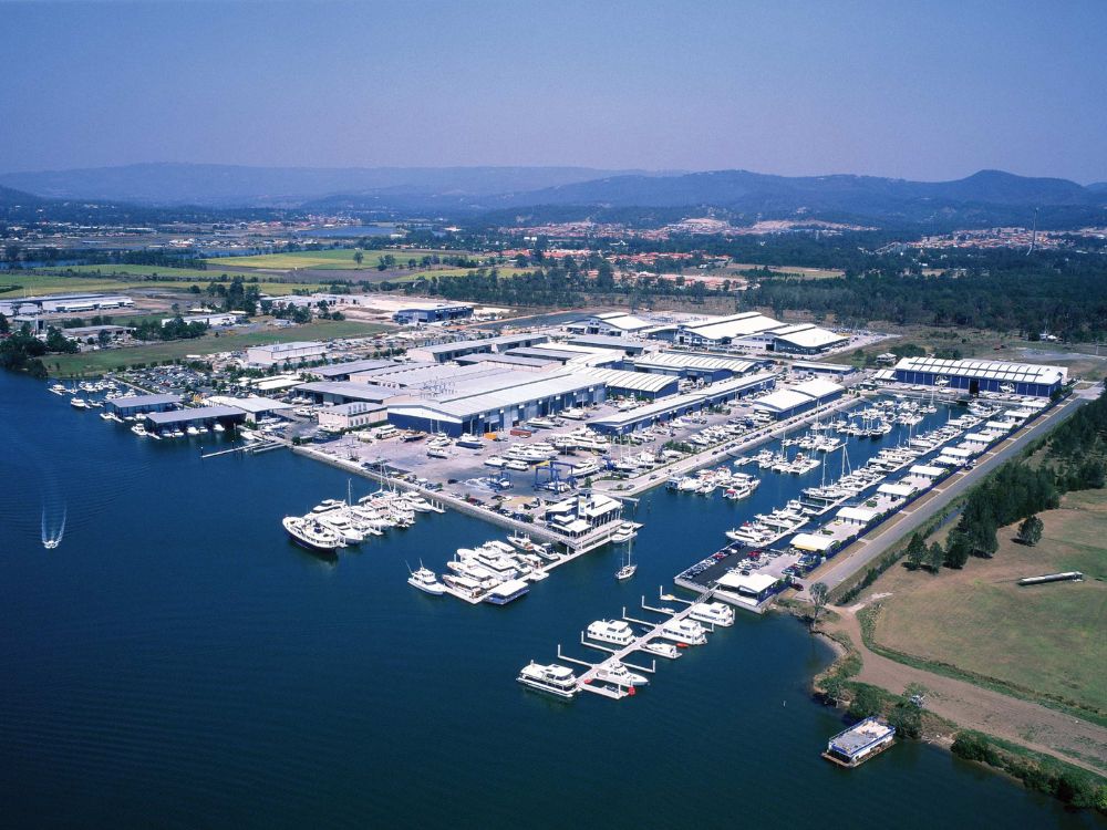 Gold Coast City Marina & Shipyard, October 2004.