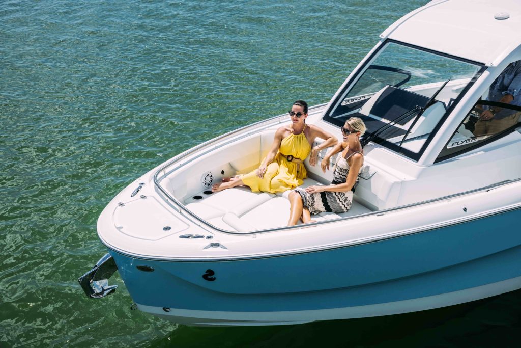 The Flyer 30’s open bow provides a separate forward seating and lounging area ahead of the helm. // Photo courtesy of Beneteau