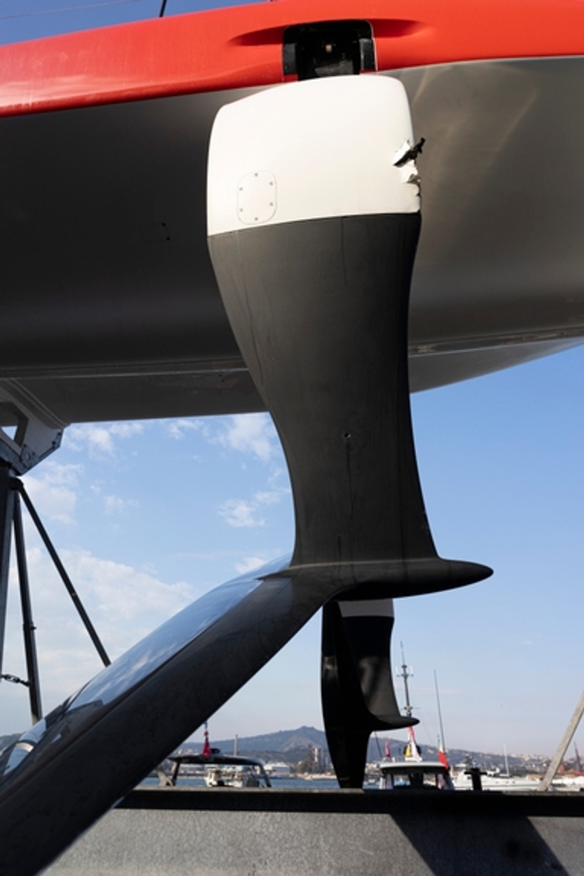 Gb1 Suffers Damage To Ac40 Race Boat Following Training Incident On Gulf Of Naples