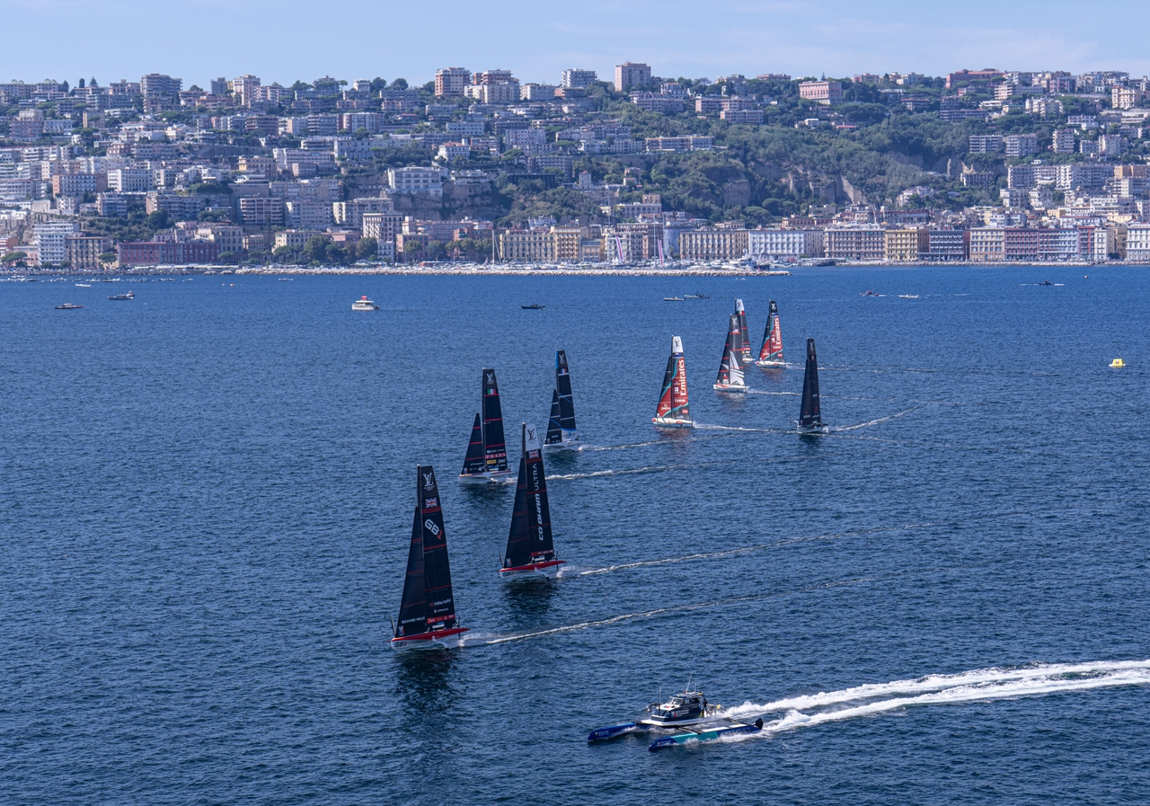Luna Rossa 1 Sensationally Set The Early Pace In The Official Practice Racing