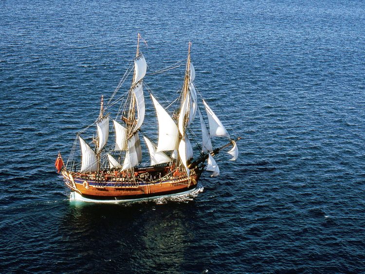 03. Endeavour under sail.