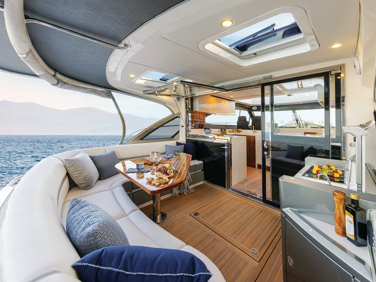 Riviera 4600 Sport Yacht Platinum Edition Cockpit.