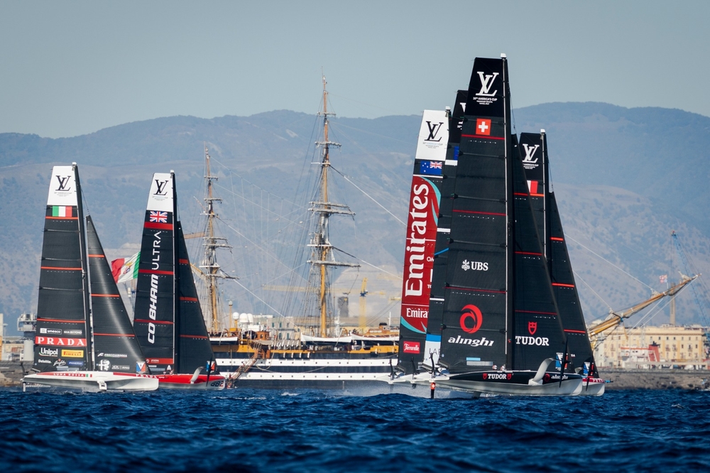 Tudor Team Alinghi In The Fight Tudor Team Alinghi In The Fight