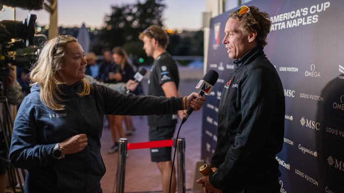 Arc Team Usa Score First But Luna Rossa 1 Shine To Lead Overnight