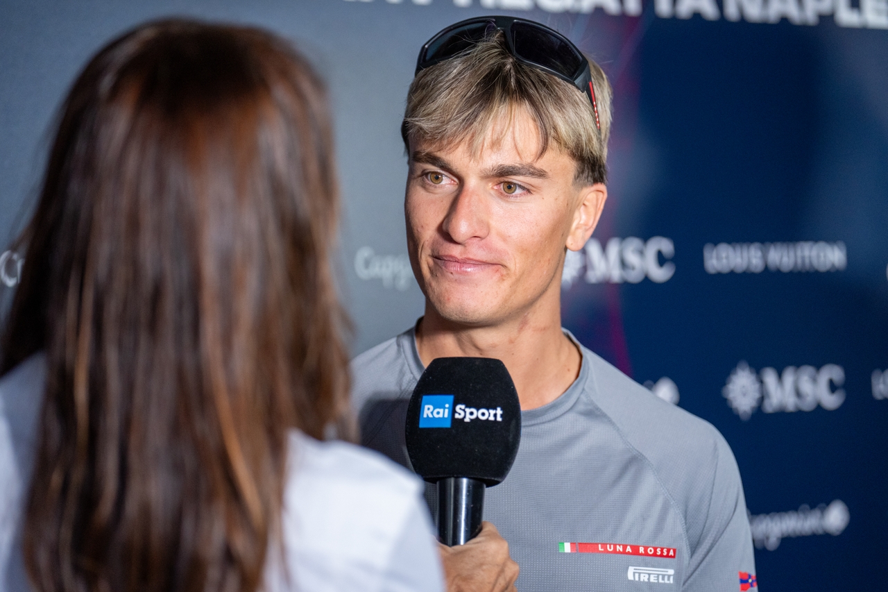 Arc Team Usa Score First But Luna Rossa 1 Shine To Lead Overnight