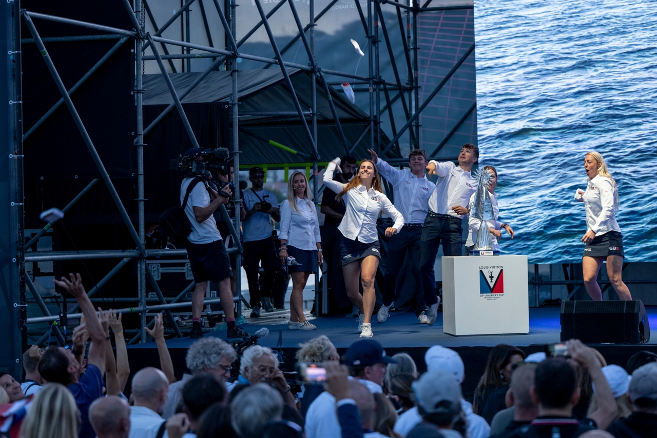 Race Village Comes Alive In Naples As Massive Saturday Awaits