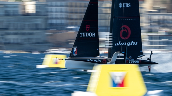 Intriguing And Outstanding Racing On The Bay Of Naples
