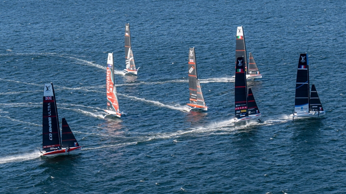 Intriguing And Outstanding Racing On The Bay Of Naples