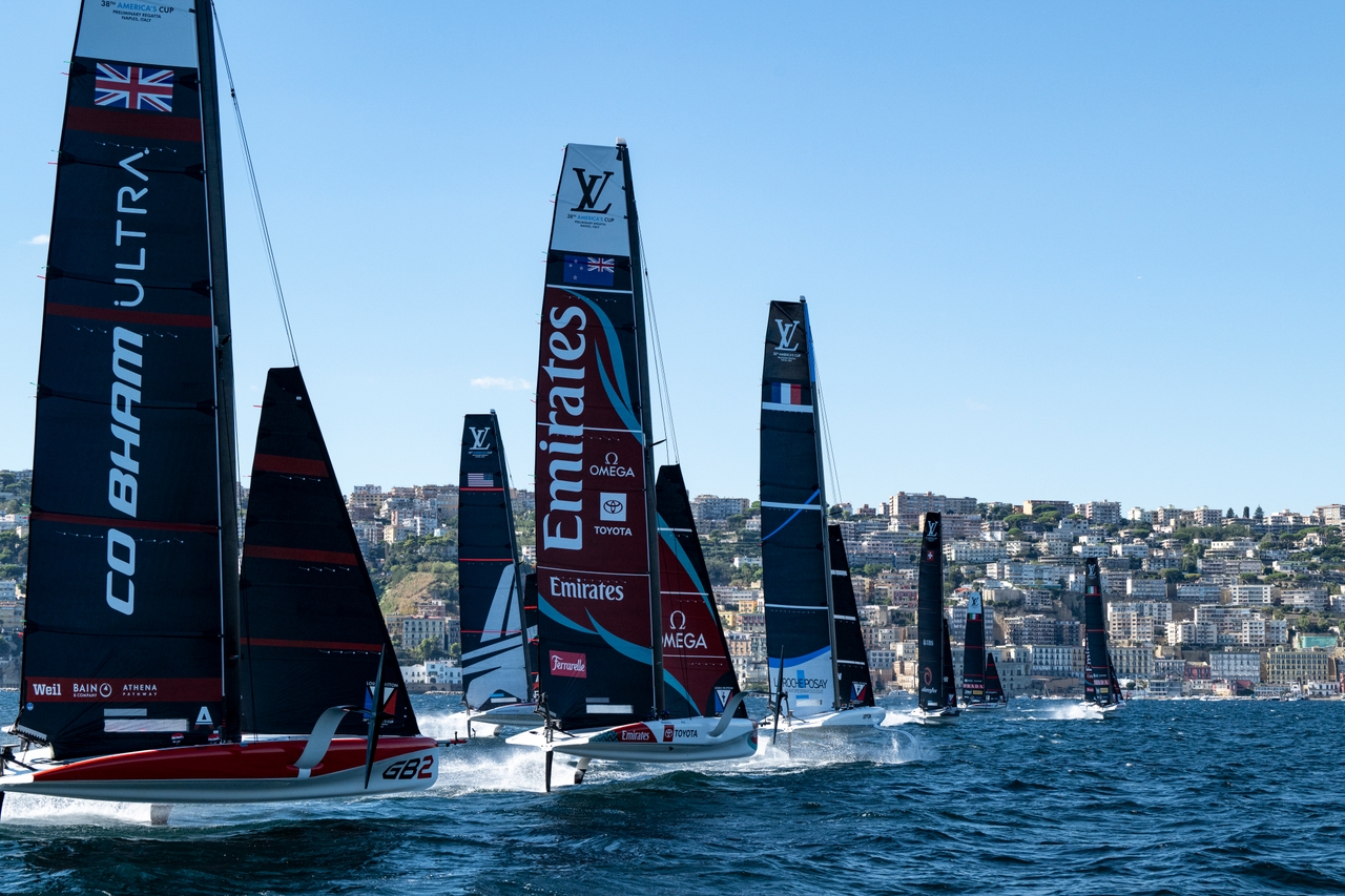 Intriguing And Outstanding Racing On The Bay Of Naples