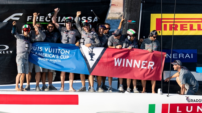 Luna Rossa Score An Outstanding Statement Win In Naples