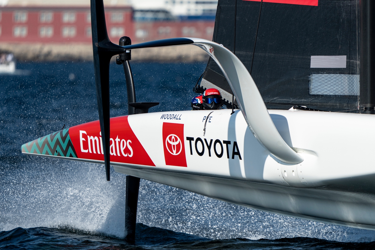 Luna Rossa Score An Outstanding Statement Win In Naples