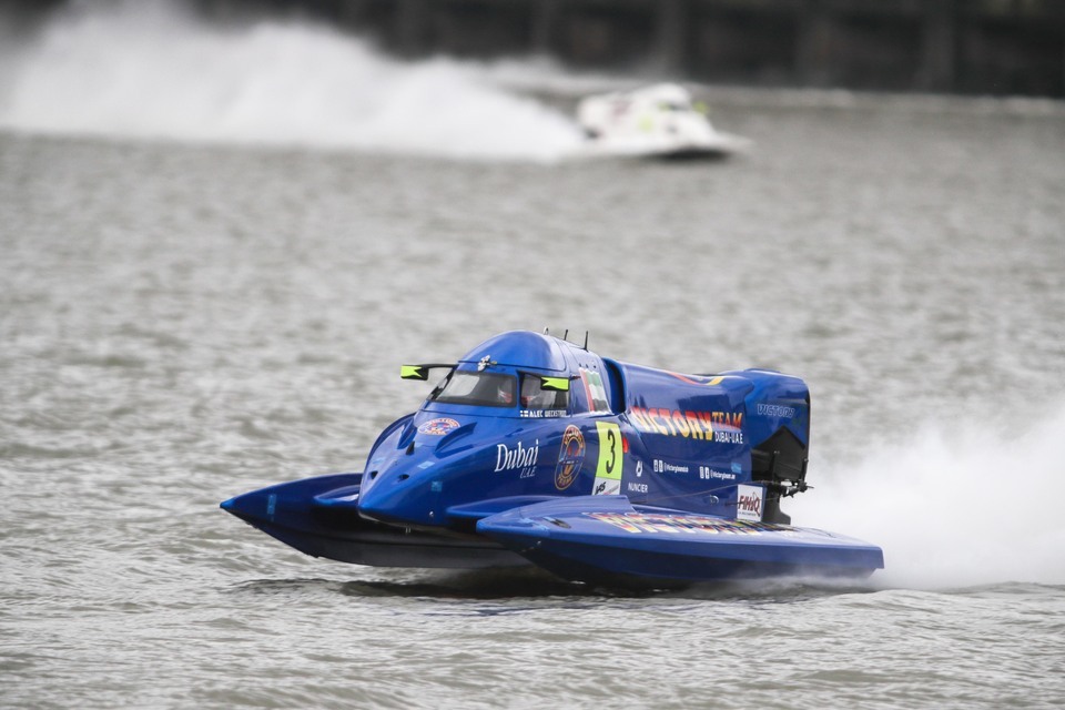 Dream start in shanghai for victory team as weckstrom and torrente win respective sprint races