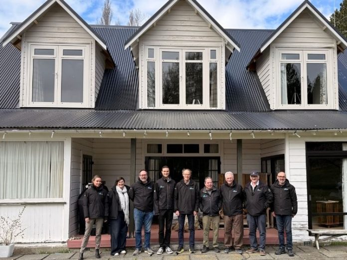 Board members: Camille Hamilton, Kirsty Allott, Ben Reed, Sam Hamilton, Mike Hamilton, Rick Georgeson, Phil Smith, Alistair Coleman and Gary Wallace (CFO) in front of the homestead at Irishman Creek, MacKenzie Basin. // Photo courtesy HamiltonJet
