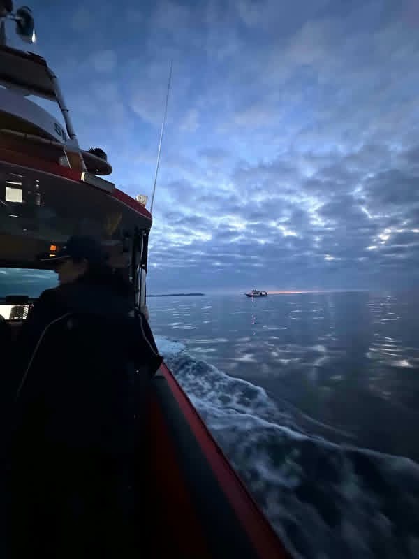 Coastguard Houhora’s long night run to a trailer boat off Cape Reinga. // Photo credit: Coastguard Hauhora